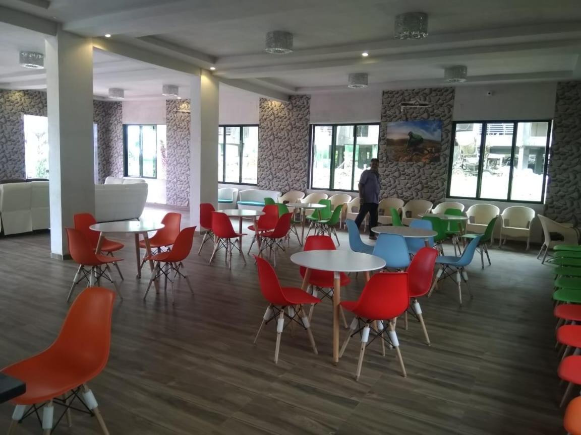 Hotel Strawberry Hills Saputara Zewnętrze zdjęcie