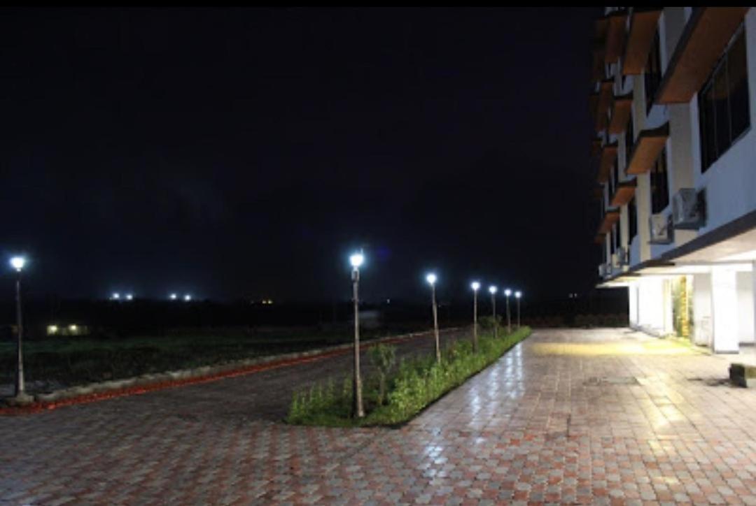 Hotel Strawberry Hills Saputara Zewnętrze zdjęcie