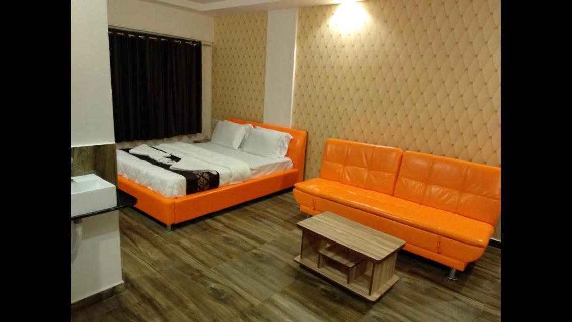 Hotel Strawberry Hills Saputara Zewnętrze zdjęcie
